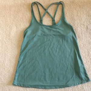 Old Navy Active Go Dry Criss-Cross Back Tank